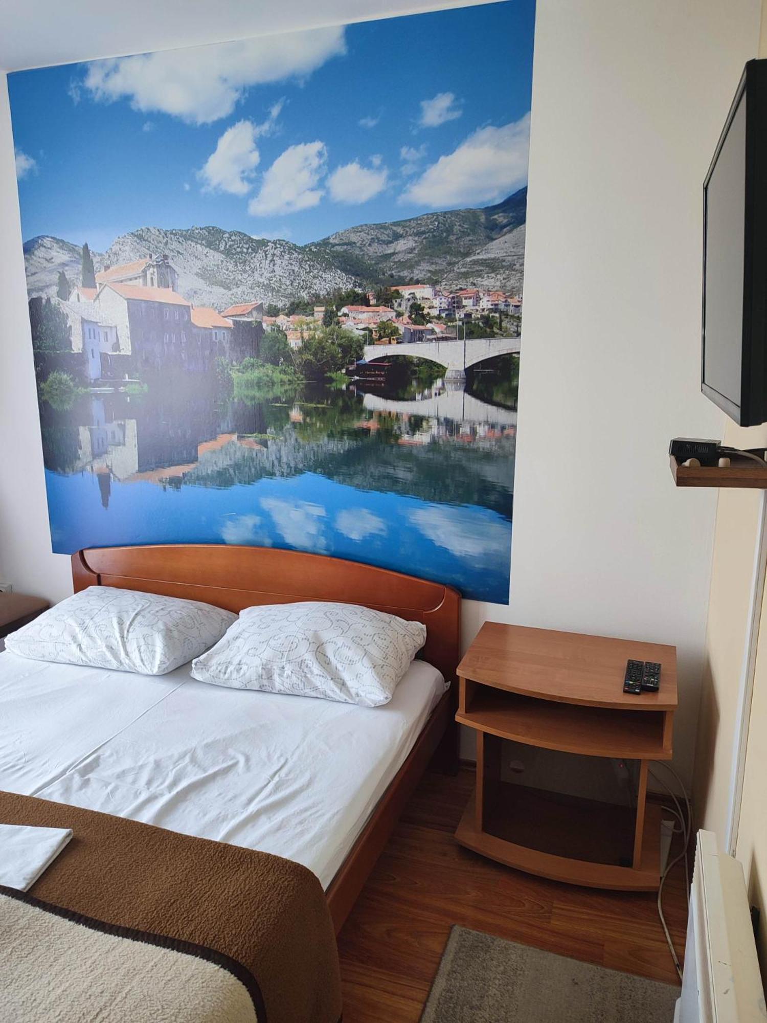 Pansion Kamin Bed & Breakfast Lukavica Екстериор снимка