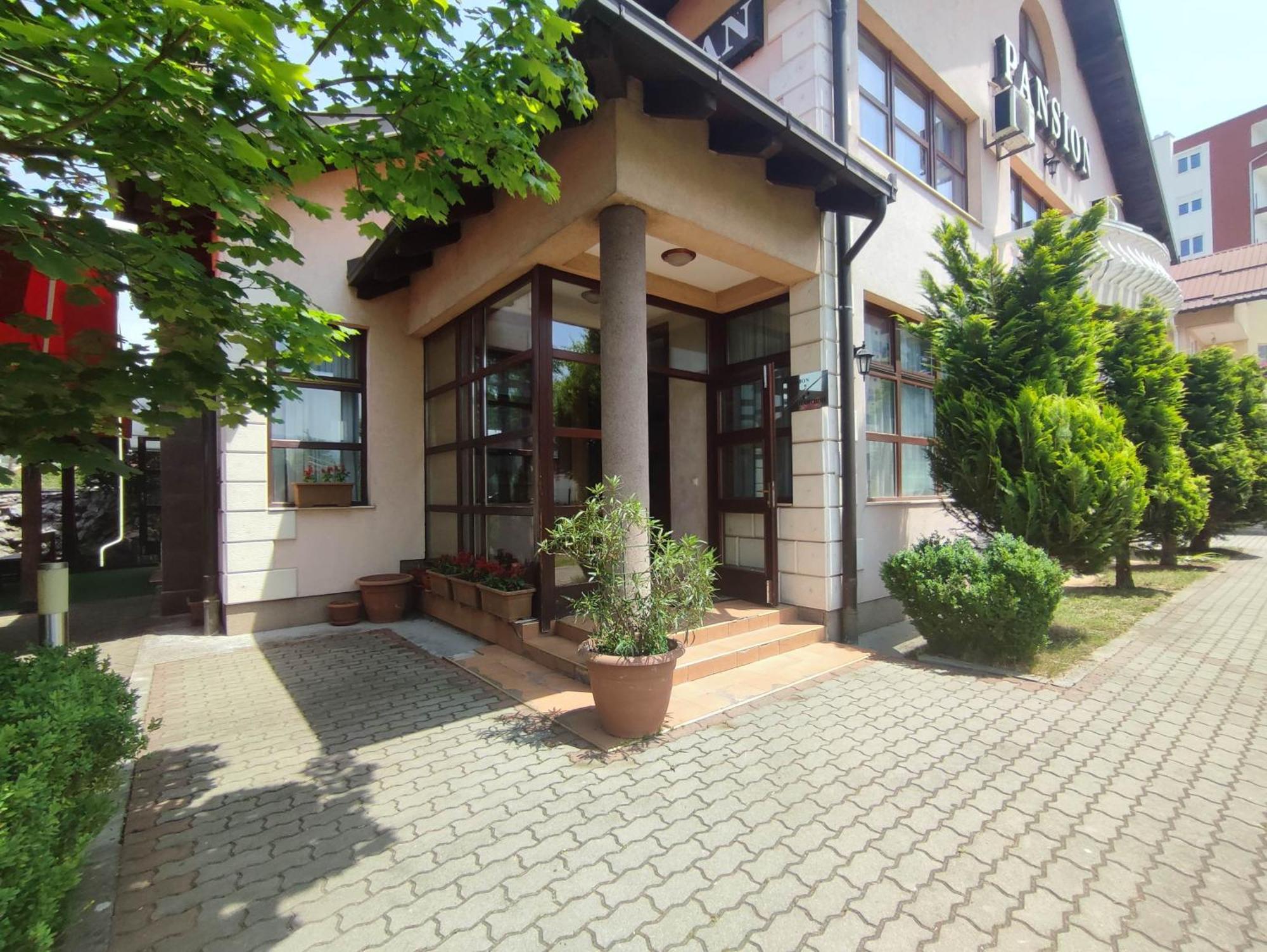 Pansion Kamin Bed & Breakfast Lukavica Екстериор снимка