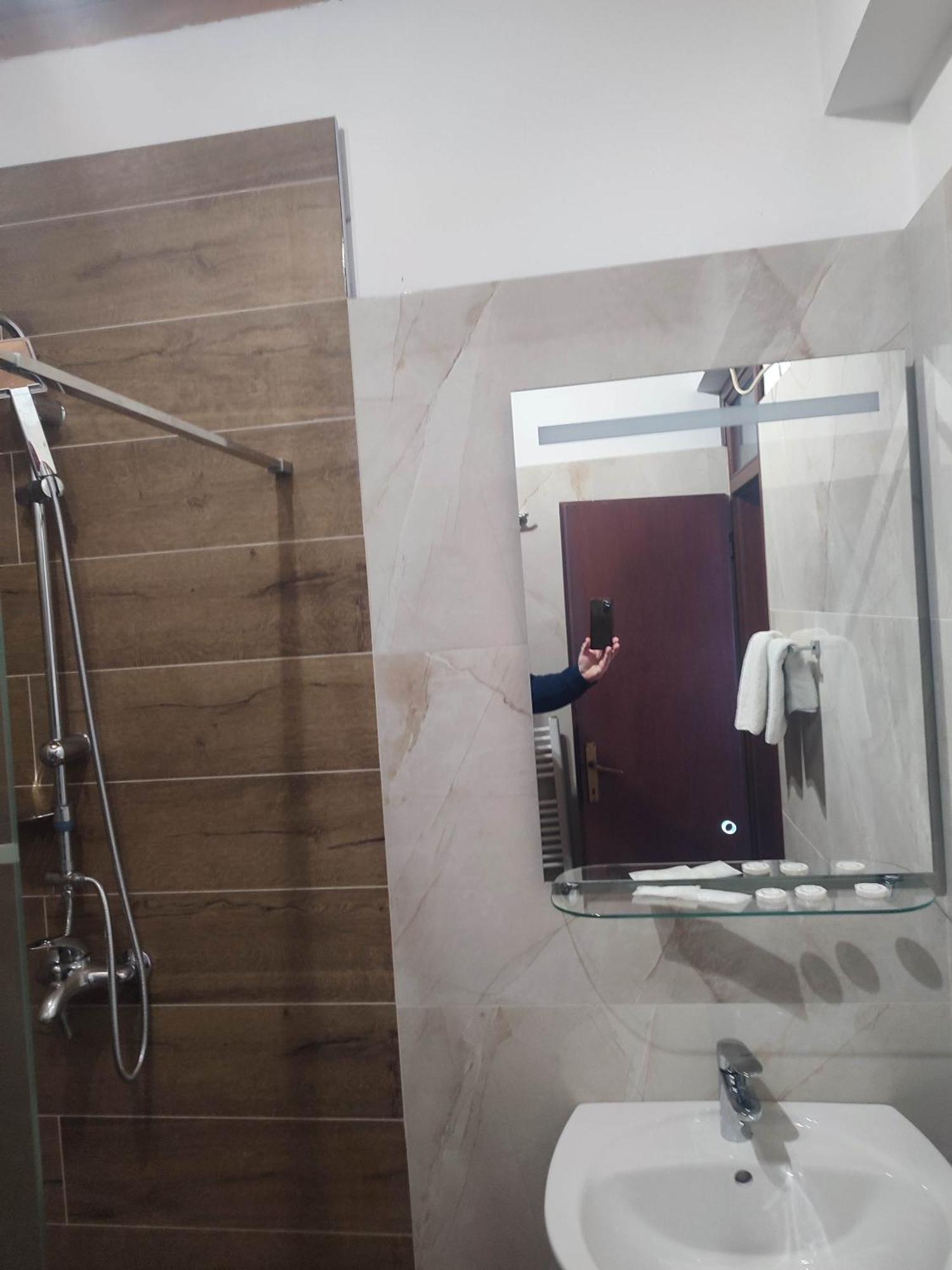 Pansion Kamin Bed & Breakfast Lukavica Екстериор снимка